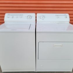 Like New Condition!!! Top Of The Line, Heavy Duty, SUPER LARGE Capacity, Kenmore 80 Series Washer & Matching Gas Dryer!!! Must See To Appreciate!!!