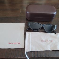 Louis Vuitton Sunglasses With Case $150 Pickup In Oakdale 