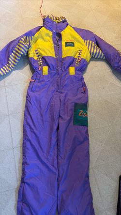 Snow Suit Size 8 Woman’s