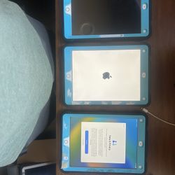 3 I Pads For Sale - Wi-Fi And cell Sim Compatible 