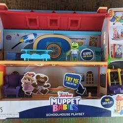 Disney Junior Muppets Babies School House Playset
