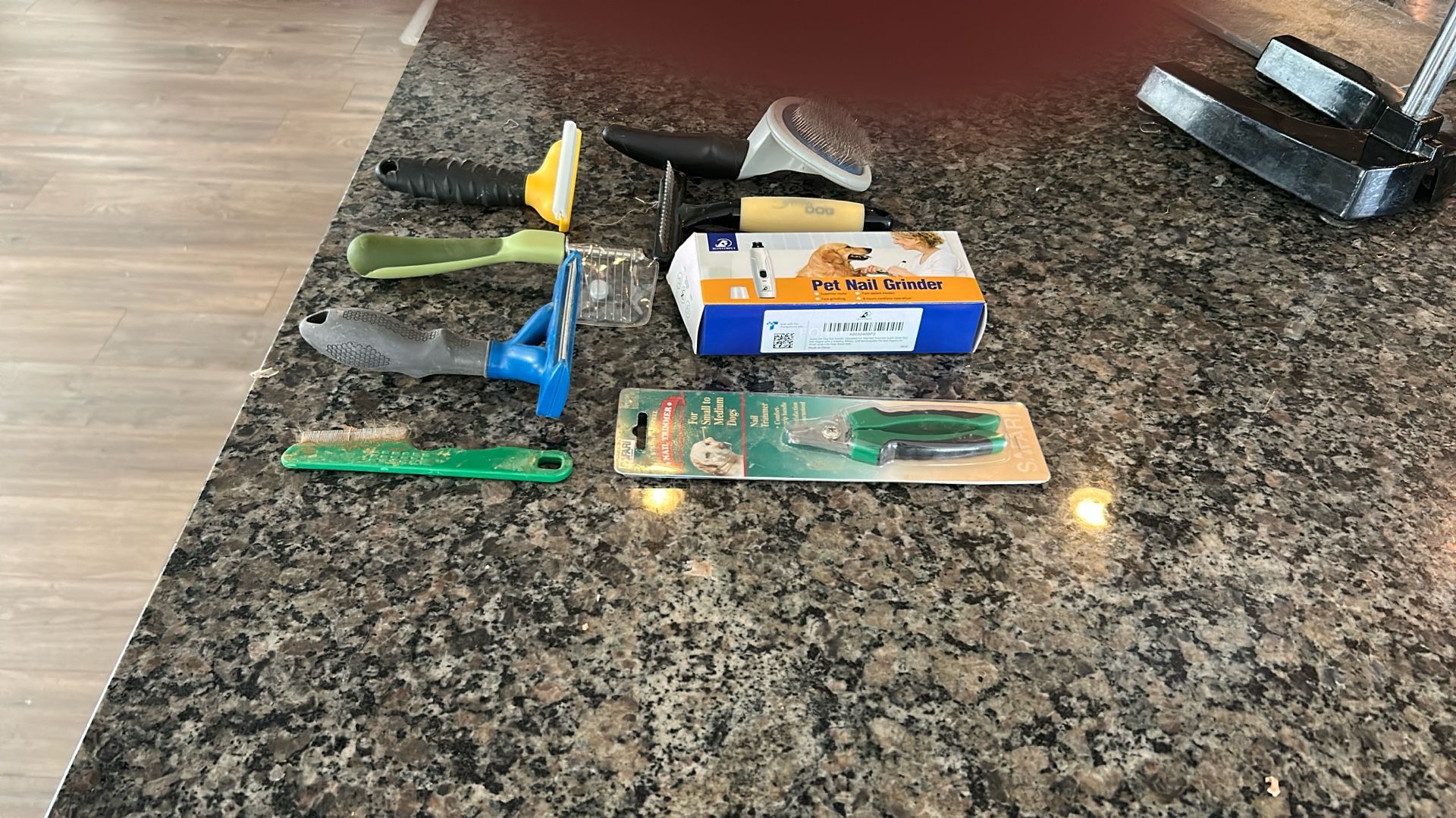 Pet Grooming Supplies