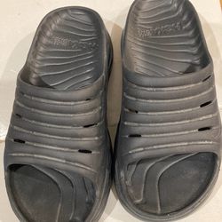 Néw Hoka One One Ora Sandals Size 6 Womens Black