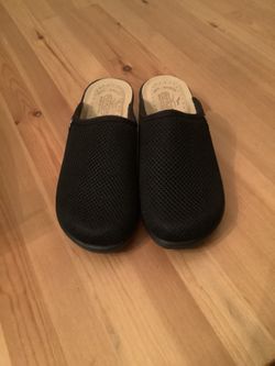 Fly Flot Women’s Black Mesh Mules Size 7.5