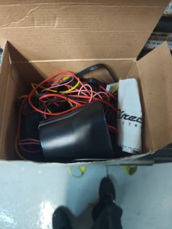 Viper 350 plus 3105v car alarm brand new.
