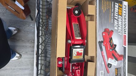 Pittsburgh Automotive 2 Ton Compact Trolley Jack