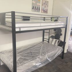 Twin/twin Metal Bunk Bed