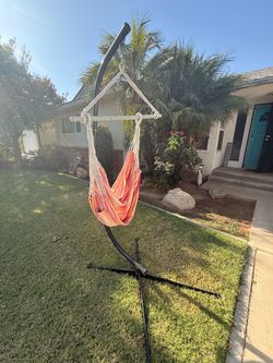 Sitting hammock with stand