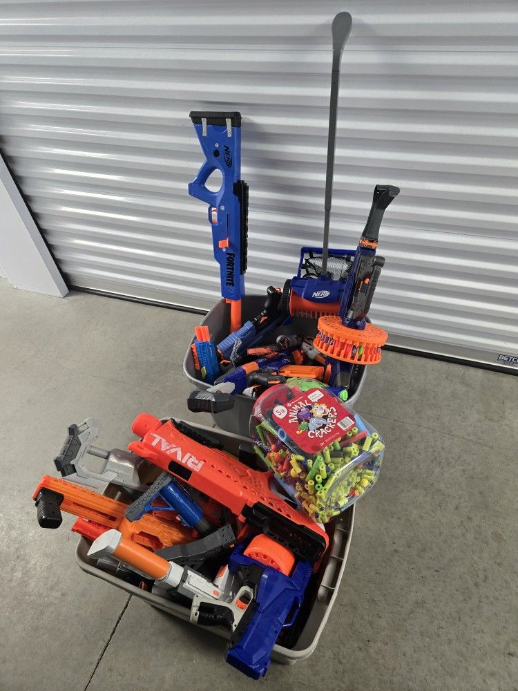 Tons Of All Kinds Of Different Nerf Gun's."CHECK OUT MY PAGE FOR MORE DEALS "