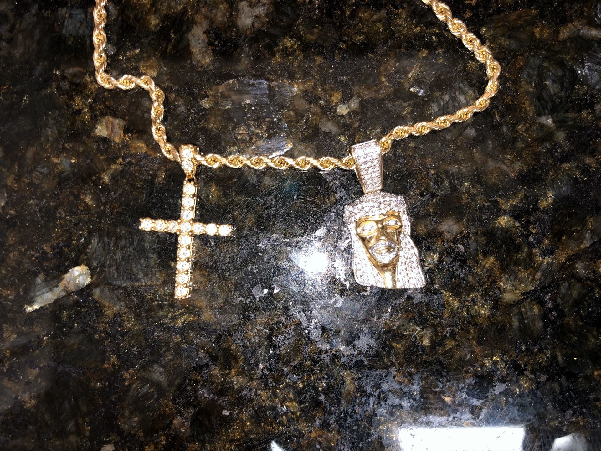 Cross Pendant & Jesus Head Pendant 1Ct SI diamond