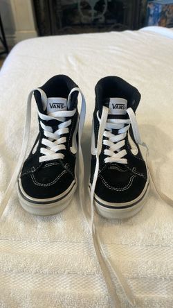 VANS SIZE 13 Youth 18.00
