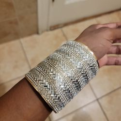 Vintage Beauty Bracelet