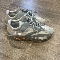 Yeezy700