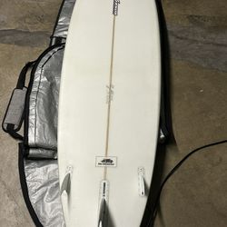 7’8 Vernor Roadster Surfboard - Like New 