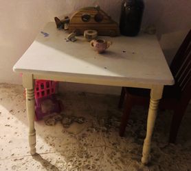 Solid Wood Kids Craft Table