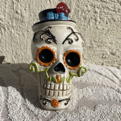 Dia De Los Muertos Resin Sugar Skull..