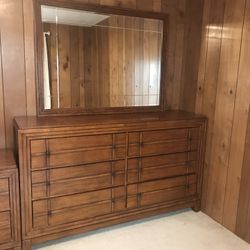 DRESSER, MIRROR, NIGHTSTAND 