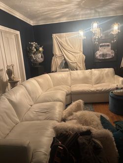 sectional white