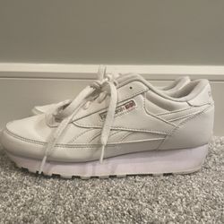 White Reebok Women’s Classic  Renaissance Sneakers Size 8.5 W