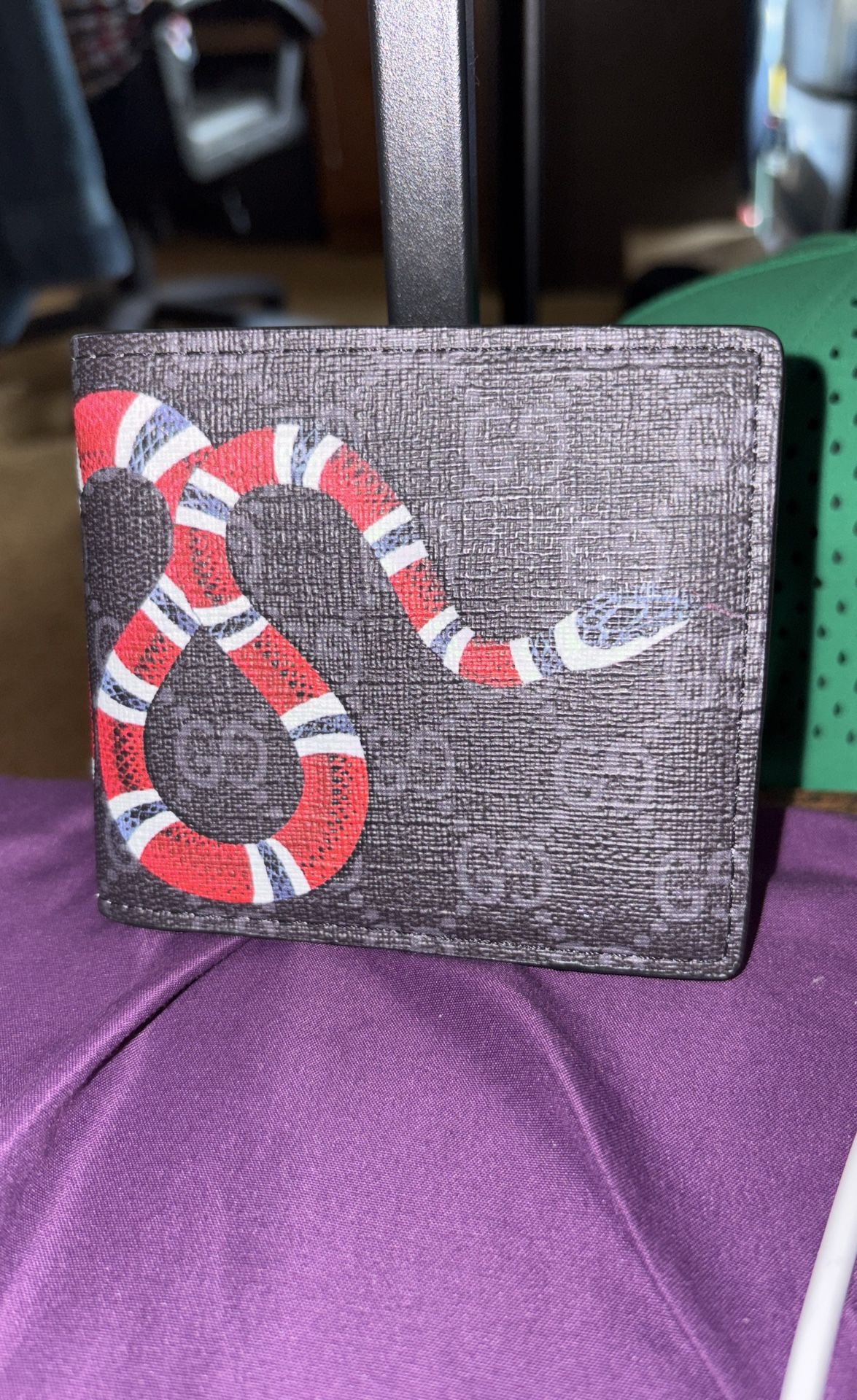 Gucci Wallet New Never Used I Have Box