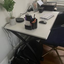 Easel Desk