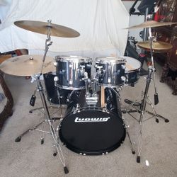LIKE NEW-Ludwig BackBeat Complete 5-Piece Drum Set With Hardware and Cymbals - Black Sparkle plus Zildjian 20" Ride and 2 Tama Boom Stands.
