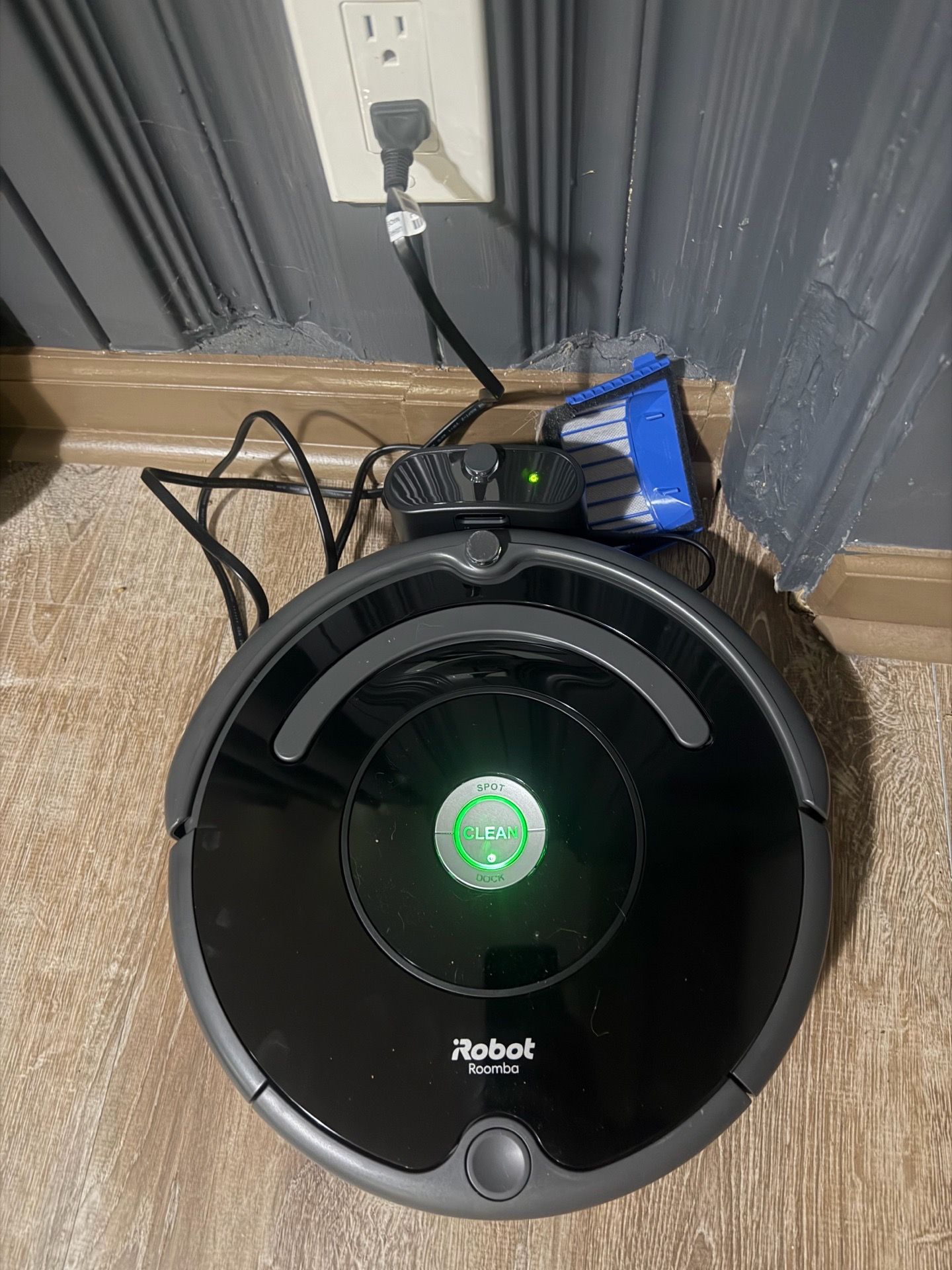 Roomba 670 never used