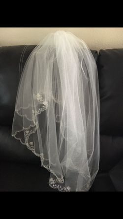 Davids Bridal 2 tiered Veil