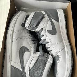 Air Jordan 1 OG Stealth/white