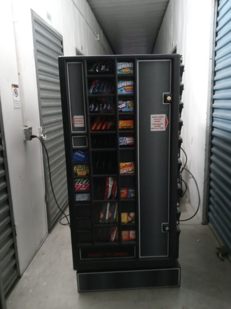 Edina Vending Machine for Sale in Riverside, CA OfferUp