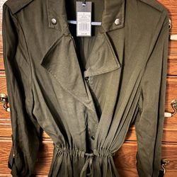 BRAND NEW Mossimo Jacket Size Small Olive Green. 