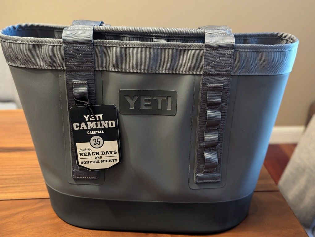 New with tags YETI Camino 35 Carryall 2.0 Tote Bag