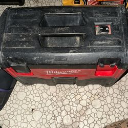 Milwaukee Shop Vac With Battery