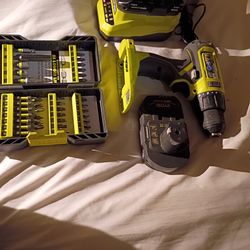 Ryobi DRILL WITH 2 BATTERIES AND BIT SET