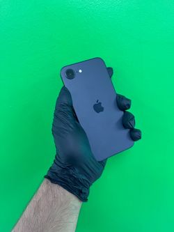 Apple iPhone 16e 128GB