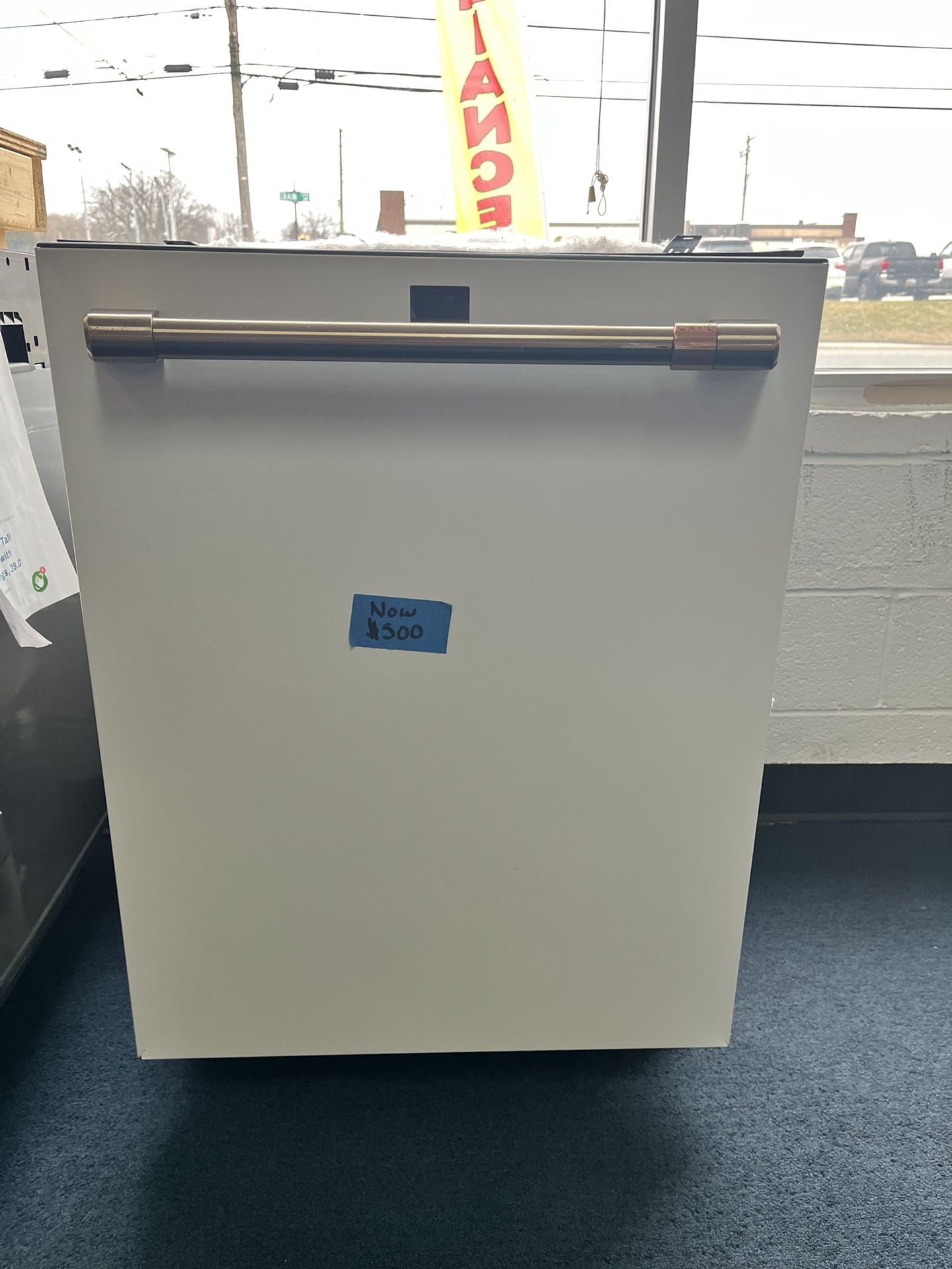 Café 24inch. Top Control Built-in 3 Rack Dishwasher In Matte White