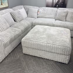 Sectional With Ottoman 