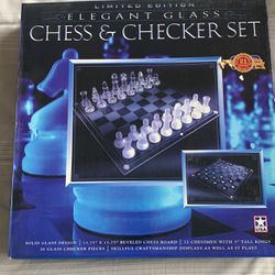 Limited Edition Elegant Glass And Checker Set