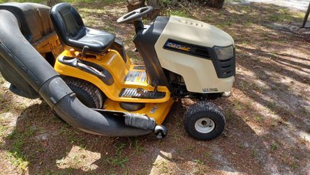 Cub Cadet Ltx1045 Riding Mower With Bagger for Sale in Spring Hill