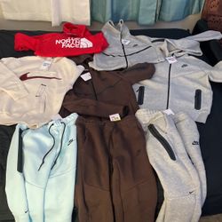 Brand new nike techs and nike hoodiess