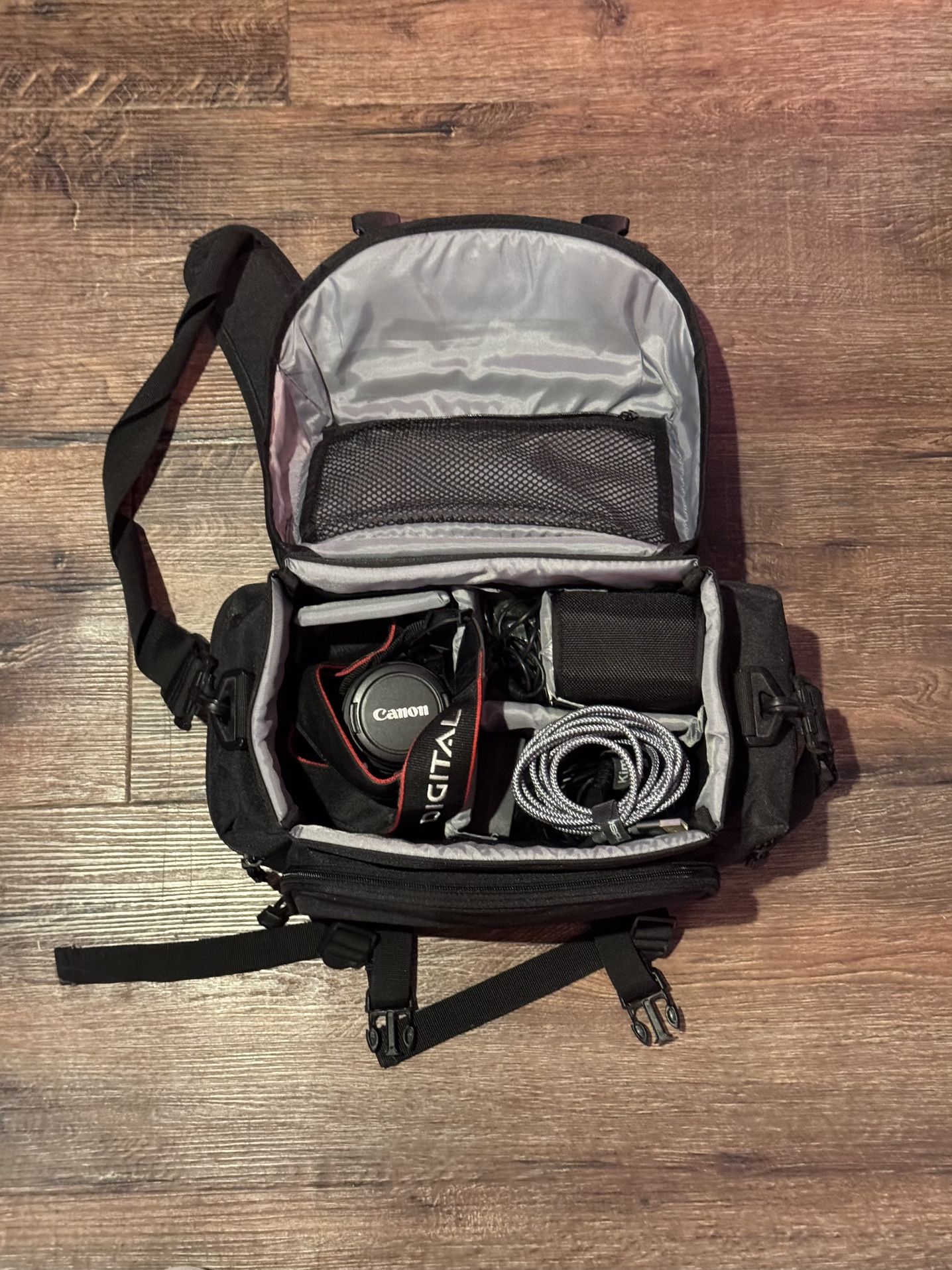 Cannon Camera Bundle with Carrying Case and Flash