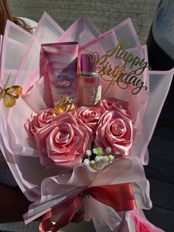 Victoria's Secret Pure Seduction Whipped Gift Bouquet Set -eternal ribbon roses