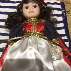 Disney Snow White Porcelain Doll