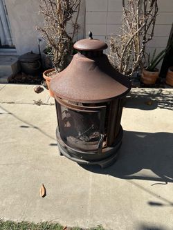 Costco Outdoor Cooking Pit - Cast Iron Grill (Used - Great Condition)