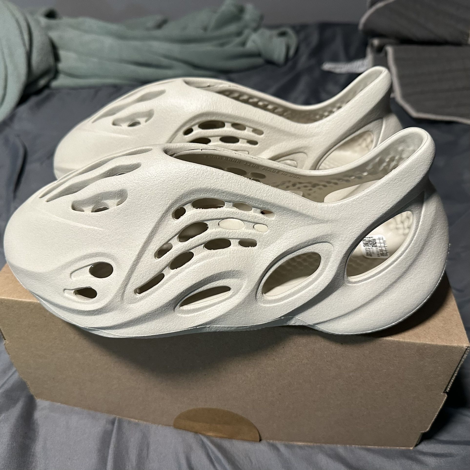 Yeezy Foam RNNR Sand 🏝️