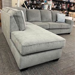 🛋️ 2-Piece Sectional Sofa with Chaise – ONLY $50 DOWN! 💳 Take It Home Today! 🏠 | New