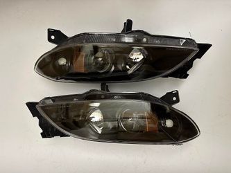 04-09 Mazda3 4-Door Sedan Projector Black Housing Headlights W/ Amber Corners