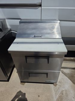 Refrigerator, Sandwich Prep Table