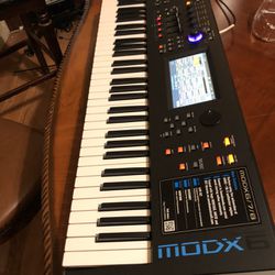 Yamaha MODX6 61-Key Synthesizer Workstation , Black