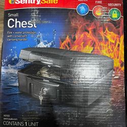 SentrySafe CHW20201 Fire and Water-Resistant Chest Safe with Key Lock, 0.28 cu. ft.